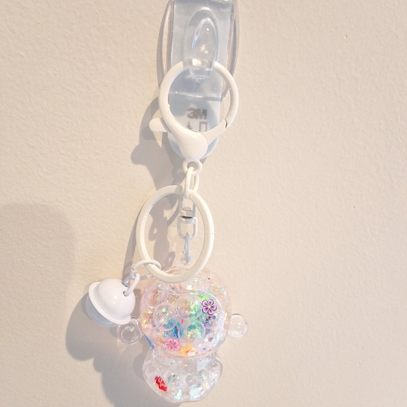 Skullpanda Clear Beaded Liquid Filled Shaker White Keychain Bag Charm W/ Bell - Picture 3 of 4